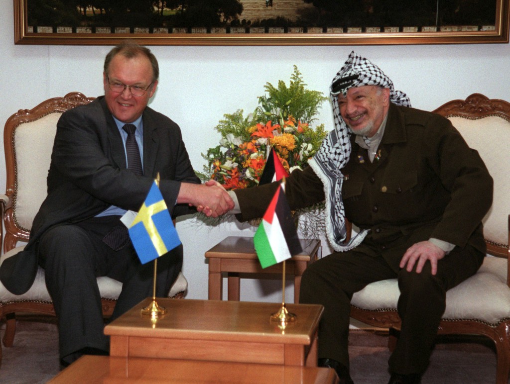 fr. v. gran persson, politiker sverige statsminister, och yasser arafat, politiker palestina president plo-ledare. ler resor