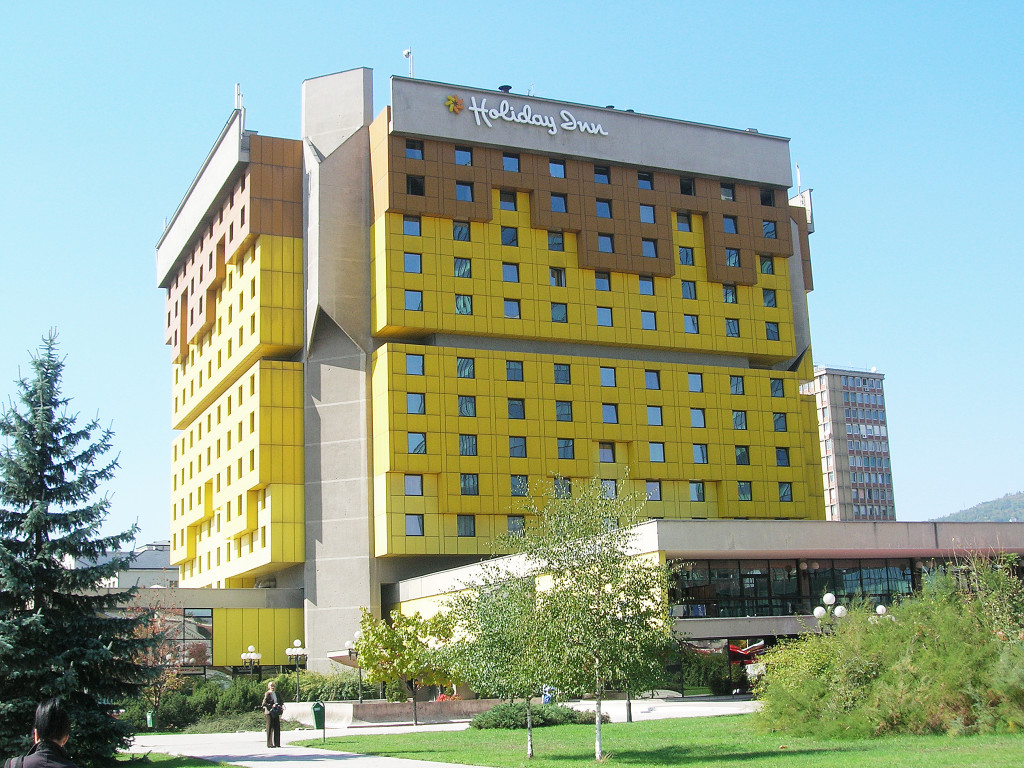 holiday_inn_sarajevo. hotellet dr journalisterna bodde under kriget.